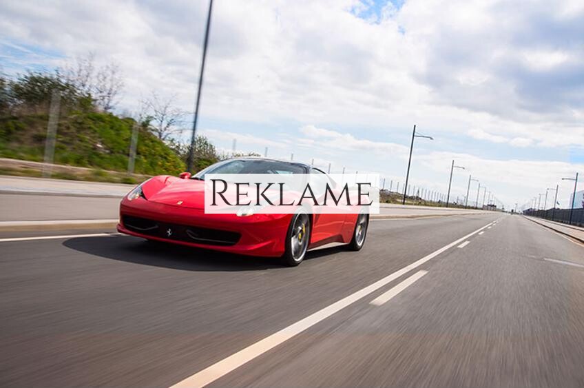 Kør Ferrari på gade